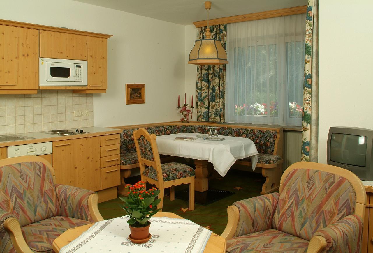 Hotel-Garni Stern - Bed & Breakfast & More イムスト エクステリア 写真